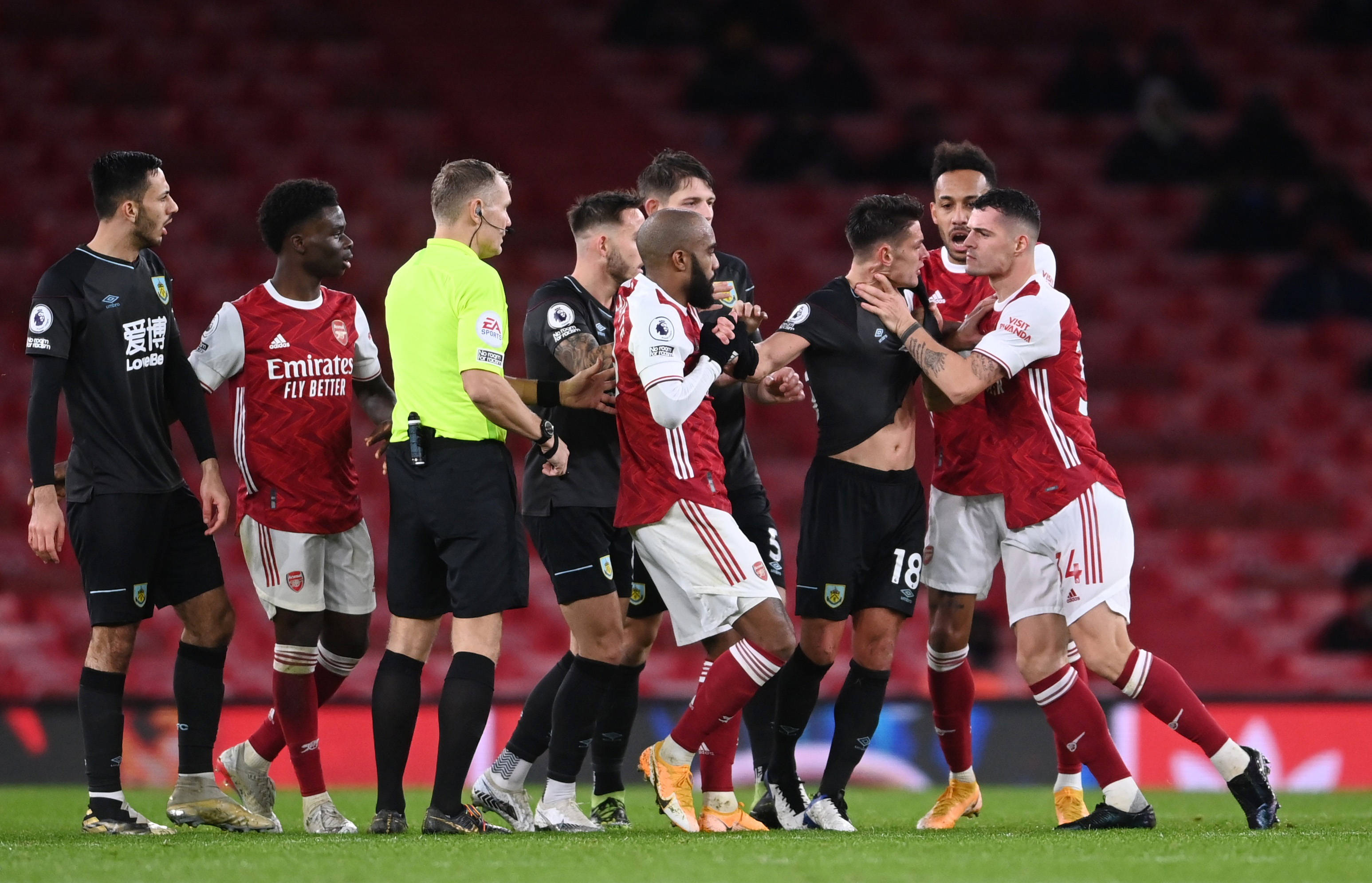 达德尔以其 达德尔以其